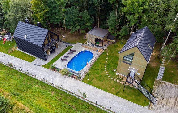 Casa vacanza per 7 persone, con terrazza e giardino nonché piscina e sauna, con animali domestici in Santacroce