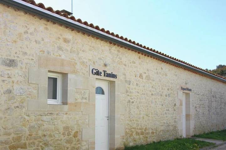 Gîte pour 2 personnes, avec Jacuzzi à Civrac-en-Médoc