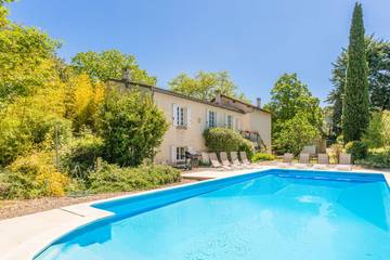 Cottage pour 6 personnes, avec jardin et terrasse à Verzeille
