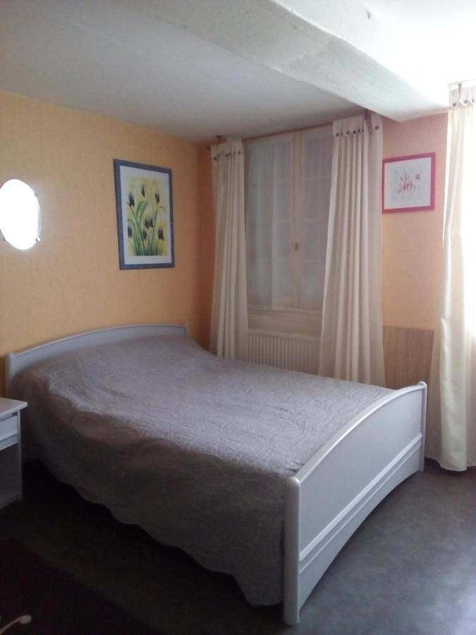 Appartement de vacances entier, Double Room in Pont-Audemer, Région de Bernay