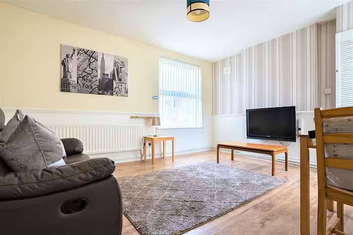 Apartamento vacacional entero, Travellers Economic Stays in Orrell Park in Liverpool, Merseyside