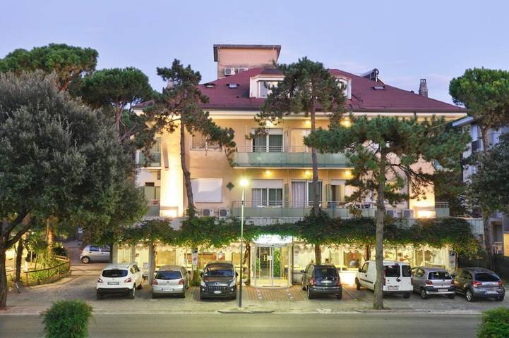 Hôtel pour 3 personnes, avec jardin