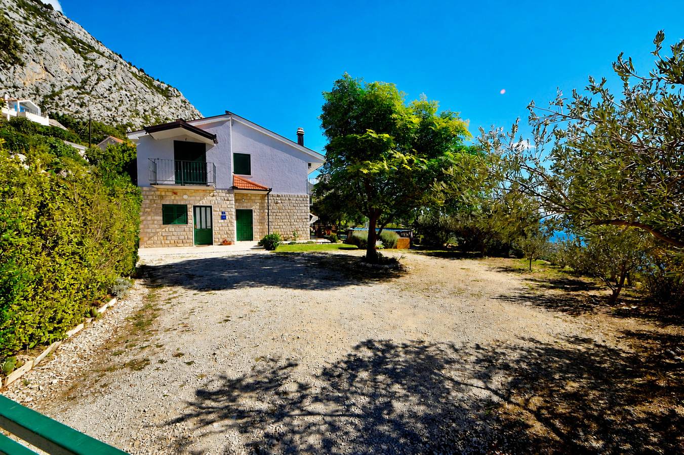 Ferienhaus Selak * großer Garten, Terrasse, Meerblick, Wlan in Makarska, Makarska Riviera