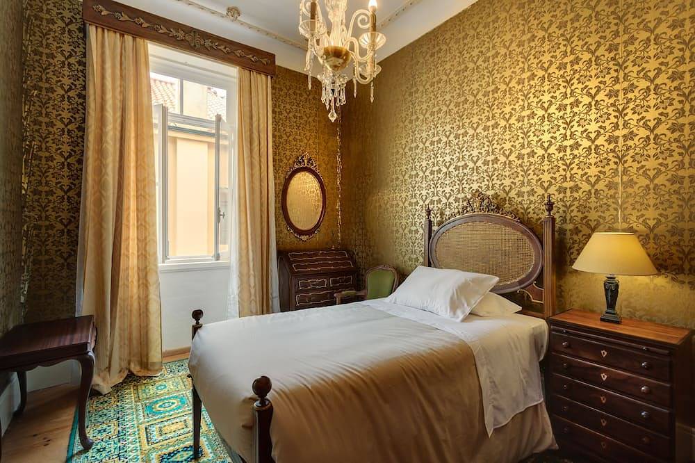 Boutique maison familiale en bord de mer - garage & jardin in Nevogilde, Porto