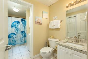 Beach Rental for 6 Guests in Navarre Beach, Emerald Coast, Picture 2