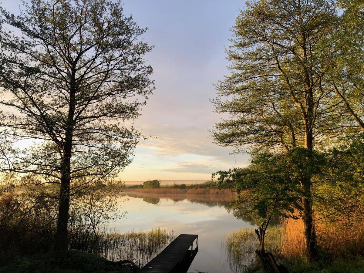 Haus am See mit Steg, Boot, Kamin und Sauna - Mecklenburgische Seenplatte in Wanzka, Blankensee (Mecklenburg)