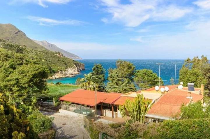 Villa pour 6 personnes, avec jardin et balcon - 1