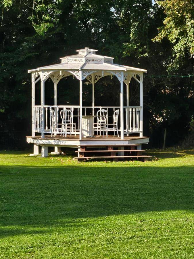 Chambre d’hôte pour 6 personnes, avec Jacuzzi ainsi que Terrasse et Jardin dans la Somme