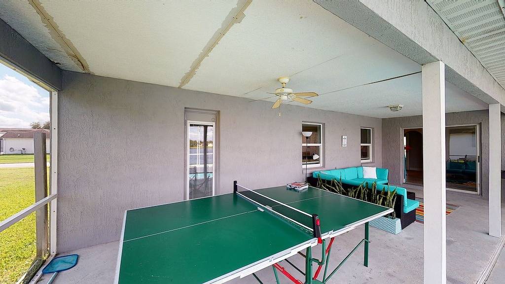 Escape to Paradise!Luxury Waterfront Heated Pool House with Game Room and Piano! in Kissimmee, Osceola County