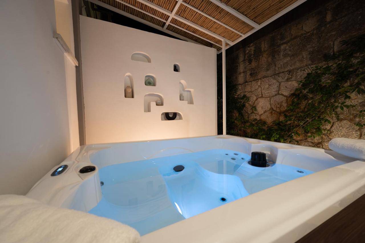 Casa Aive: Jacuzzi and Relax in Casteldaccia, Provincia di Palermo