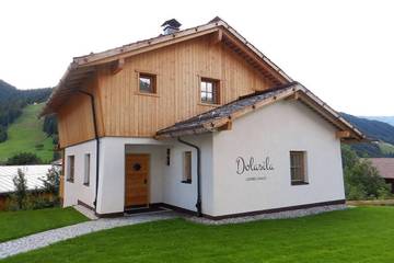 Chalet für 8 Personen, mit Garten und Whirlpool in Alta Badia