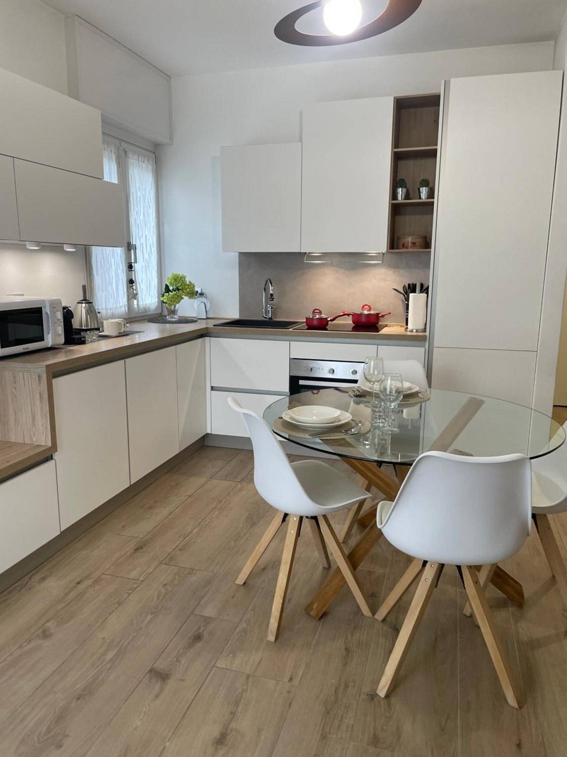 Geheel appartement, Appartement 'Emmie House' met Uitzicht op de Bergen, Balkon en Wi-Fi in Aosta, Walliser Alpen