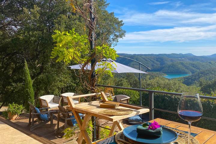 Villa pour 8 personnes, avec Balcon et Terrasse ainsi que Jardin et Piscine à Montauroux