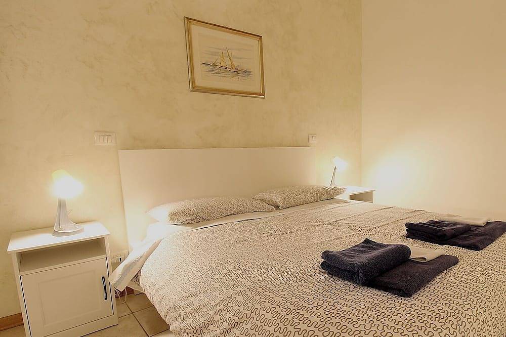 Entire apartment, Casa del Darda 3 - cozy apartment near the navy in Ancona, Ancona Province