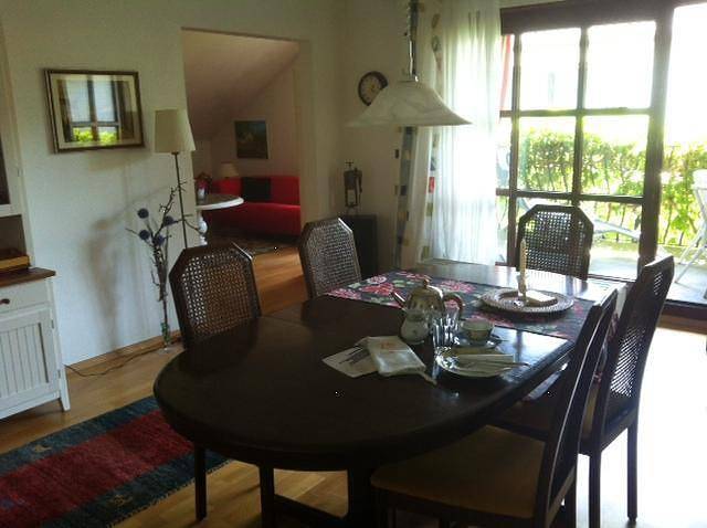 Ganze Ferienwohnung, Haus Schönblick - Ferienwohnung 100qm, 2 Schlafzimmer, max. 5 Personen in Dettingen an der Erms, Albsteig Etappe 9