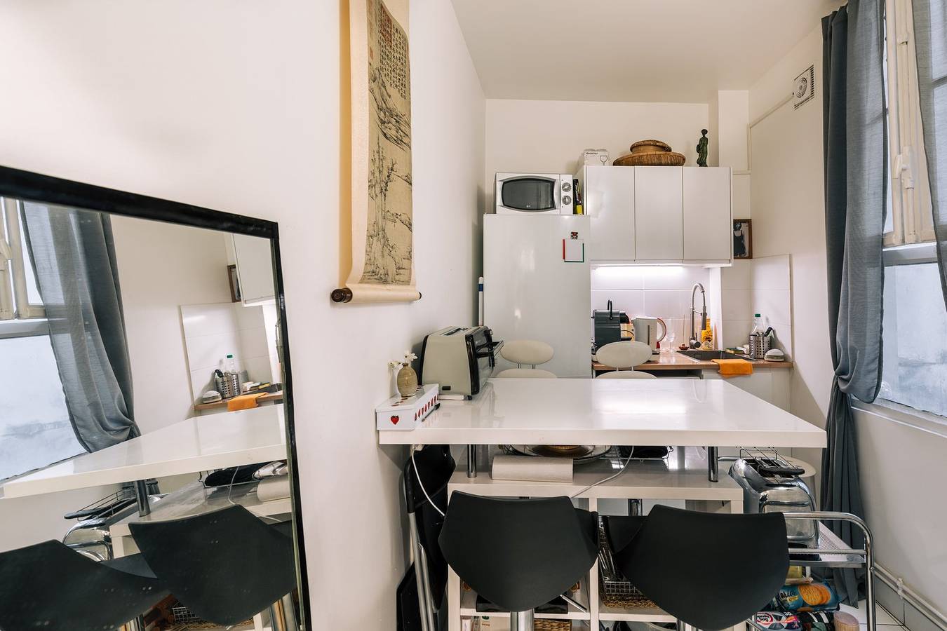 Entire studio, Guestready - Quaint studio mezzanine near Louvre in 1st Arrondissement, Paris