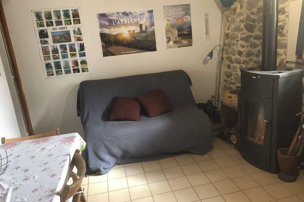 Apartamento entero, Studio in the heart of nature in Saint-Sylvestre (Rhone-Alps), Tournon-sur-Rhône región