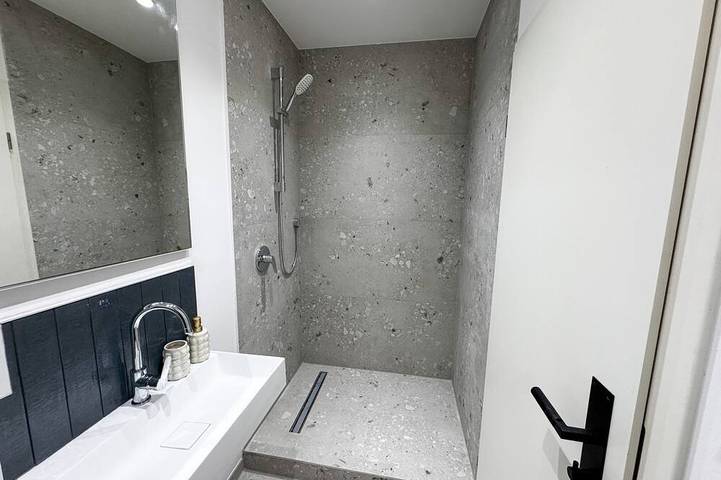 Ganze Wohnung, Gemütliches Ferien-Studio mit Balkon & Traumblick in Bad Salzuflen, Kreis Lippe