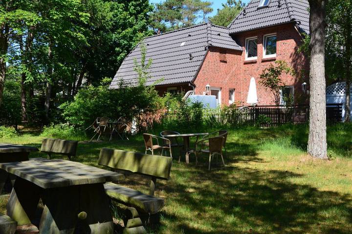 Ferienwohnung für 4 Personen, mit Garten in Nebel