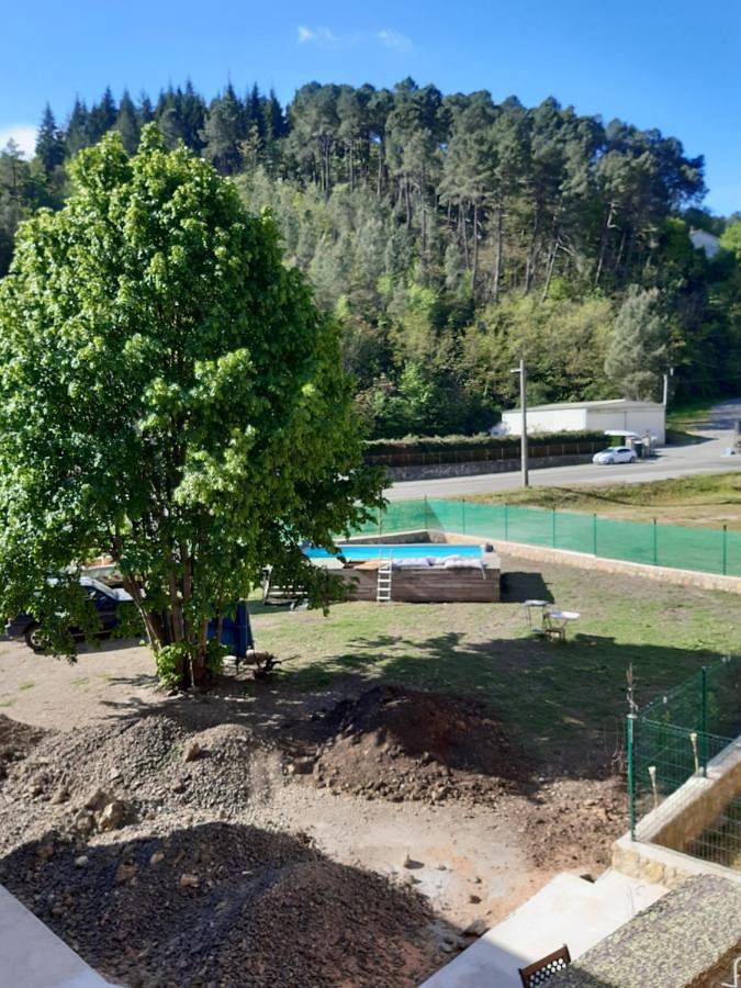 Gîte pour 7 personnes, avec vue ainsi que piscine et balcon à Robiac-Rochessadoule - 2