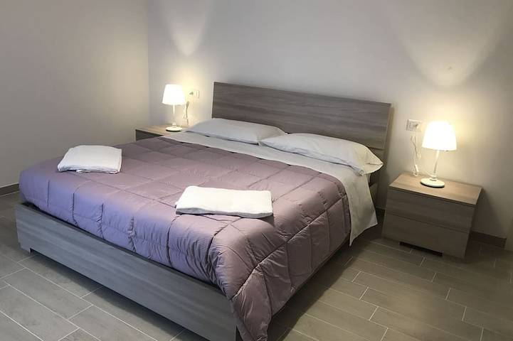 Wohnung 150 Meter vom Meer entfernt mit Terrasse und eigenem Garten. in Villa Rosa, Martinsicuro