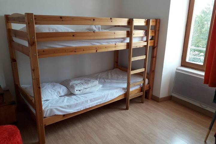 Location de vacances pour 6 personnes, avec jardin et balcon à Bourdeaux - 4