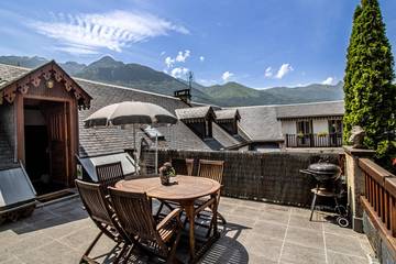 Gîte pour 4 personnes, avec balcon/terrasse et terrasse à Esterre