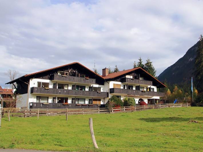 Ferienwohnung für 4 Personen, mit Terrasse und Sauna in der Zugspitzregion