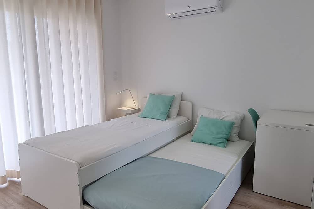 Sunset Villa in Meco w/ private pool near beach in Praia do Meco, Sesimbra (Castelo)