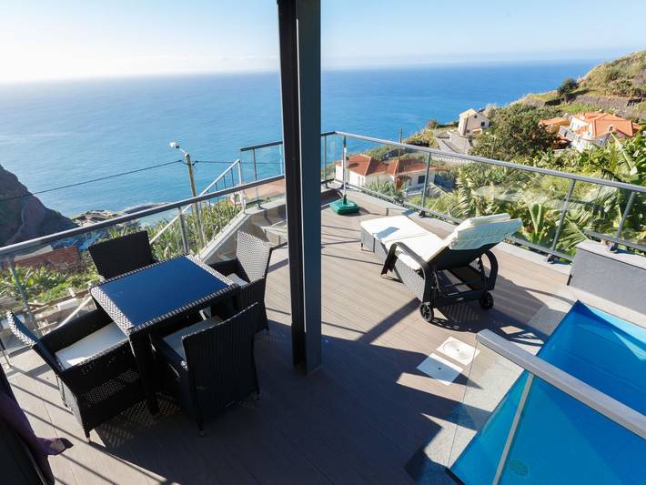 Location de vacances pour 4 personnes, avec jardin et piscine à Calheta - 2