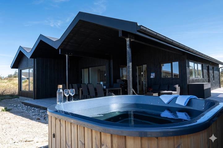 Newly Built Luxury Holiday Home at Redningsvejen Syd 51 in Løkken, Hjørring Kommune