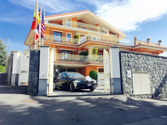 Appartamento per 7 persone, con Balcone e Terrazza nonché Panorama a Trecastagni