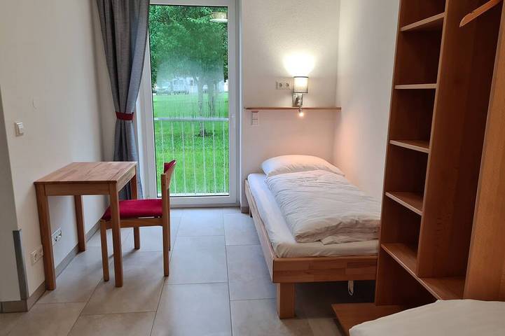 Ganze Wohnung, Gemütliche Ferienwohnung im Familienparadies mit schöner Terrasse in Deggenhausertal, Region Bodensee-Oberschwaben