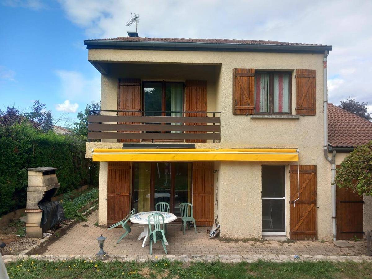 Villa in Saint-Chamond, Parc Naturel Régional du Pilat