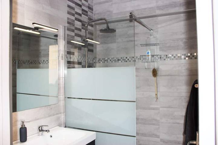 Gîte pour 4 personnes, avec terrasse et jardin dans Plage de Sagone - 3