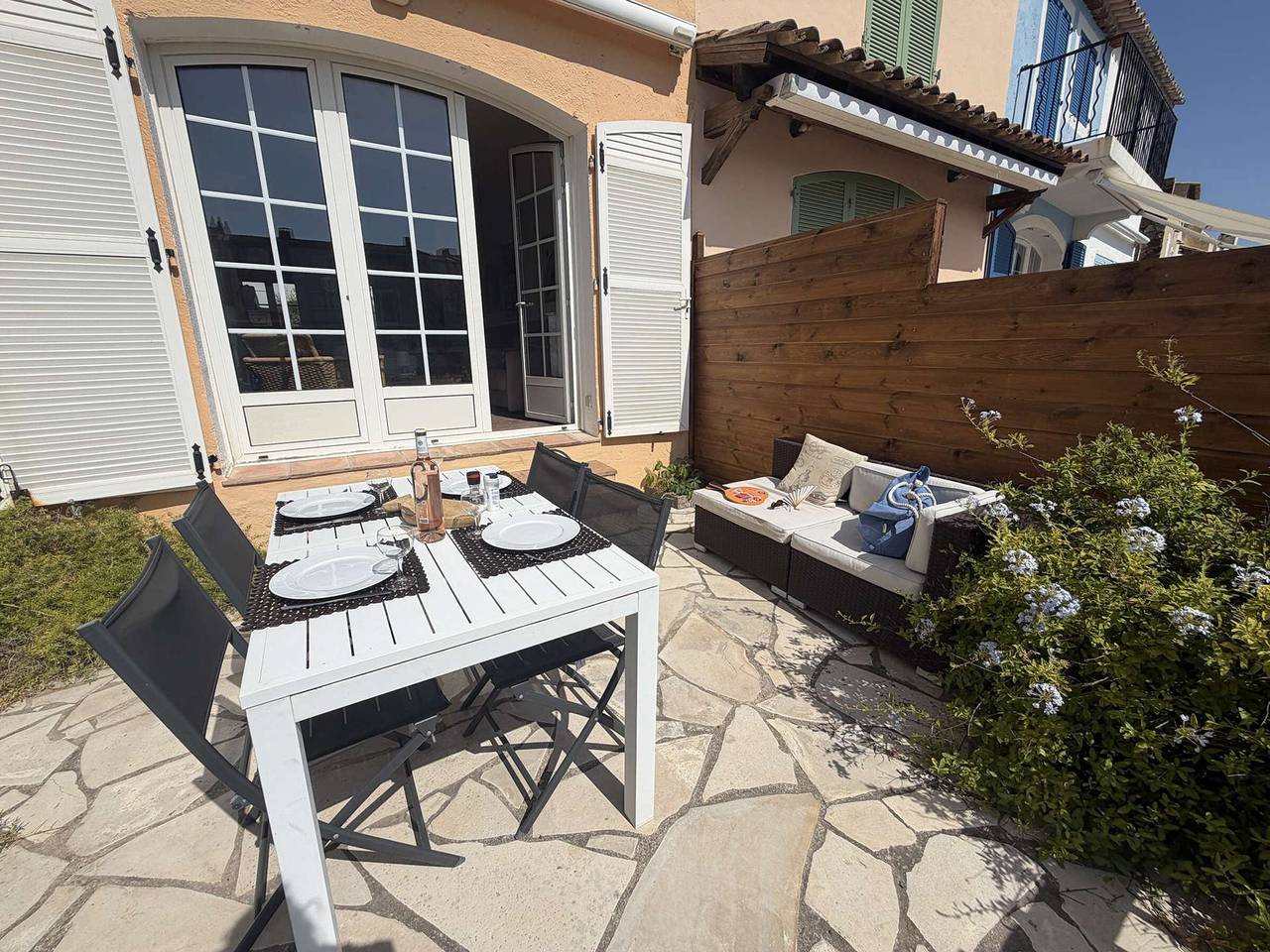 Maison avec clim et Wi-Fi, amarrage privé proche plage in Port Grimaud, Grimaud