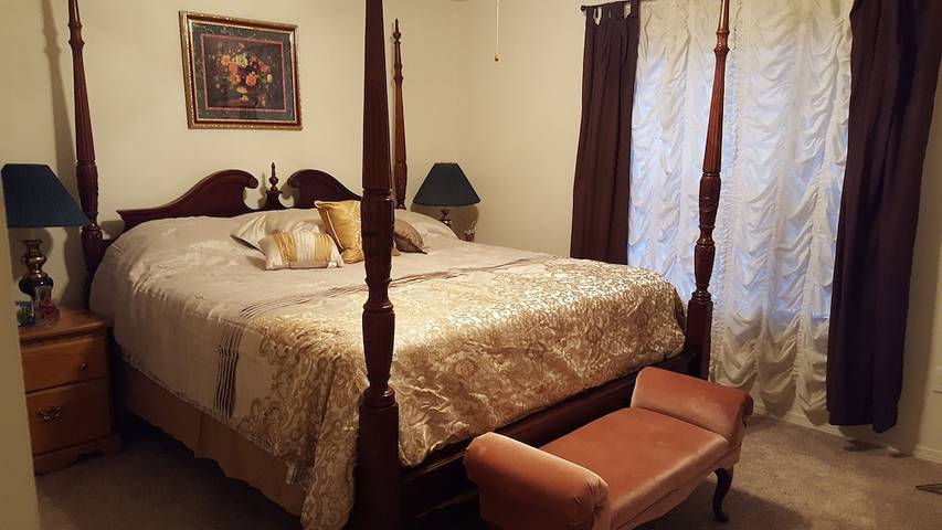 Vacation house for 6 people, with yard and terrace, with pets in Table Rock Lake