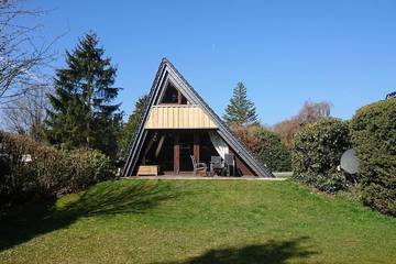 Ferienhaus für 4 Personen, mit Pool in Blankenheim