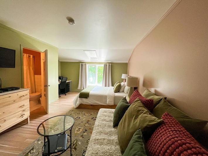 Hôtel pour 2 personnes, avec jardin et terrasse dans Grandes Bergeronnes - 2