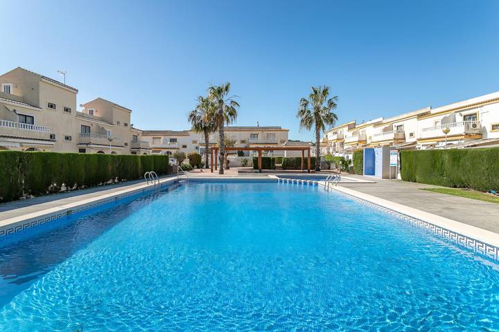 Bungalow für 5 Personen, mit Garten und Kinderpool in Santa Pola - 2