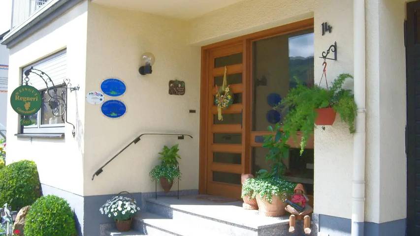 Ferienwohnung für 4 Personen, mit Garten in Schweich an der Römischen Weinstraße - 2