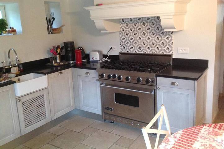 Gîte pour 6 personnes, avec jardin et piscine à Cabannes - 2