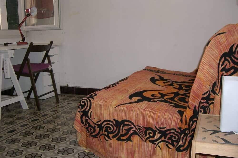 Apartamento entero, \"In situ\" House on bonita plaza provenzal in Noves, Region de Arles