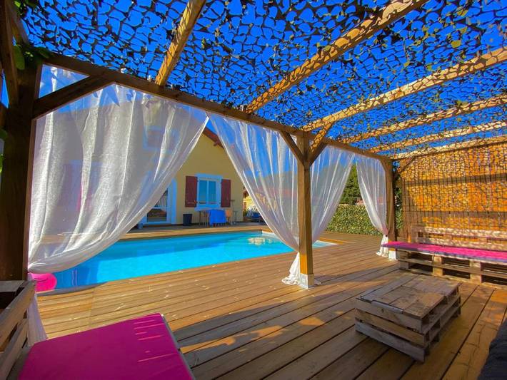 Maison de vacances pour 2 personnes, avec piscine ainsi que terrasse et jardin
