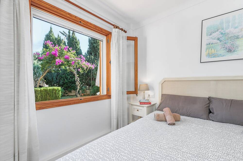 Apartamento entero, Apartment Bougainvillea in Puerto de Sóller, Sóller