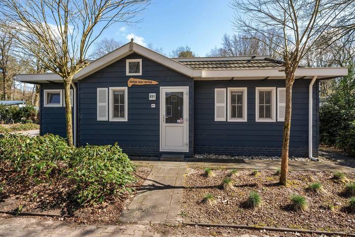 Vakantiehuis voor 4 personen, with Balkon/Terras and Terras as well as Tuin and Kinderzwembad in Hooghalen