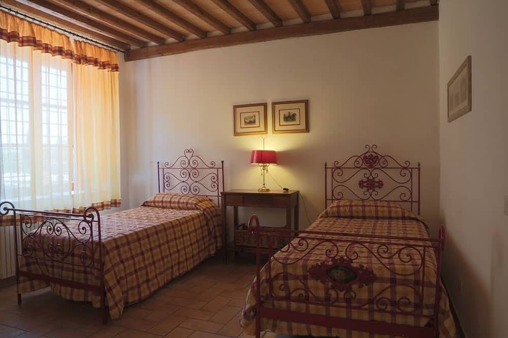 Ganze Wohnung, Apartments in Agriturism mit privatem Strand in Bolsenasee