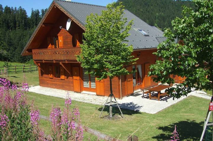 Maison de campagne pour 15 personnes, avec balcon et jardin à Villard-de-Lans