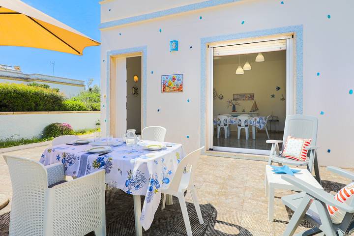 Casa vacanza per 4 persone, con Terrazza e Giardino a Torre Suda