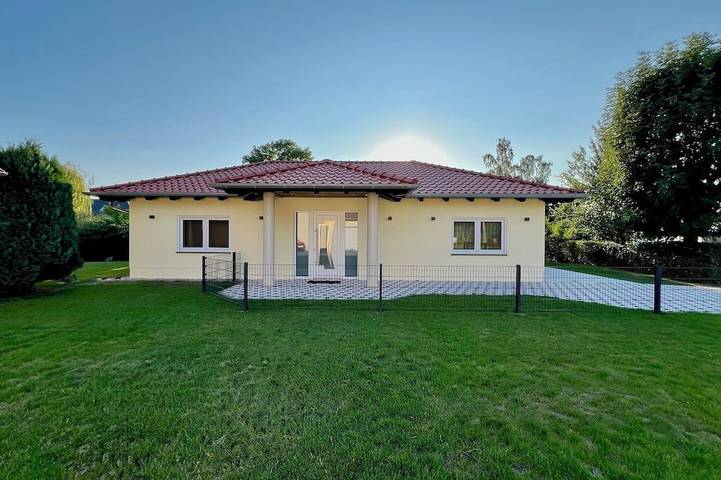 Ferienhaus für 4 Personen, mit Terrasse und Garten im Leipziger Neuseenland
